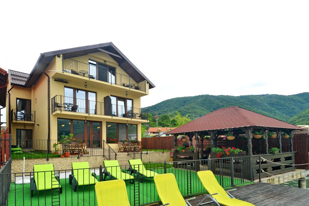 Vila Golful Dunarii Dubova Exterior photo